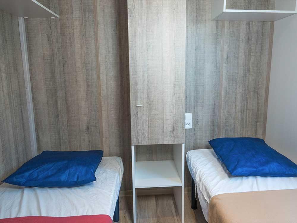 Camping Les Perouses Saint-Clément-des-Baleines Habitación foto
