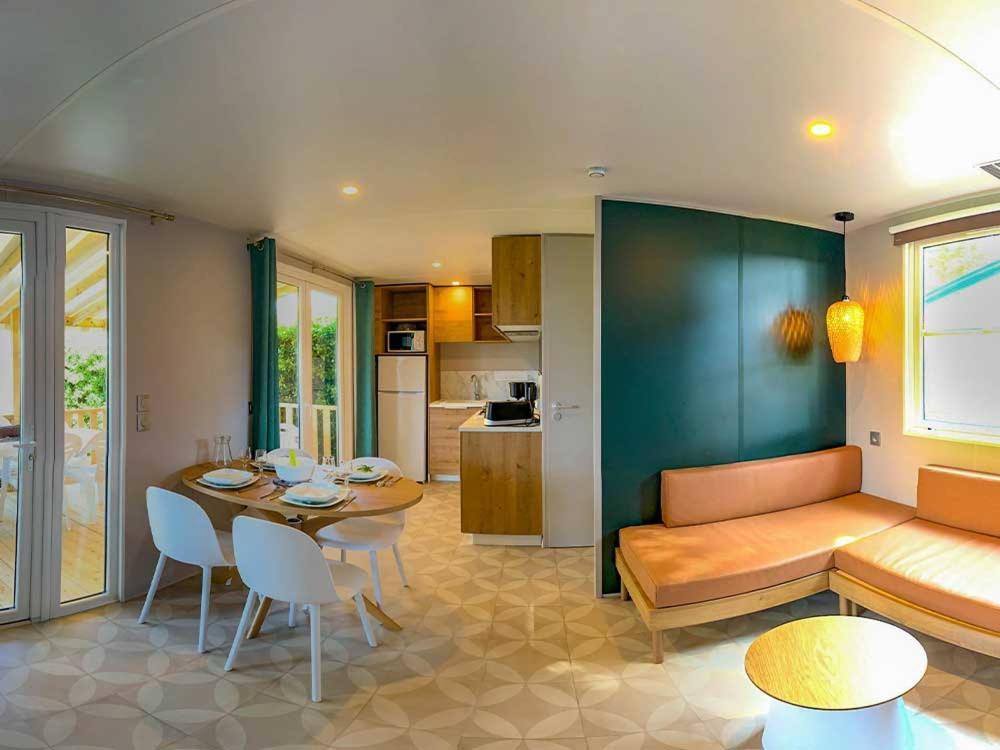 Camping Les Perouses Saint-Clément-des-Baleines Habitación foto