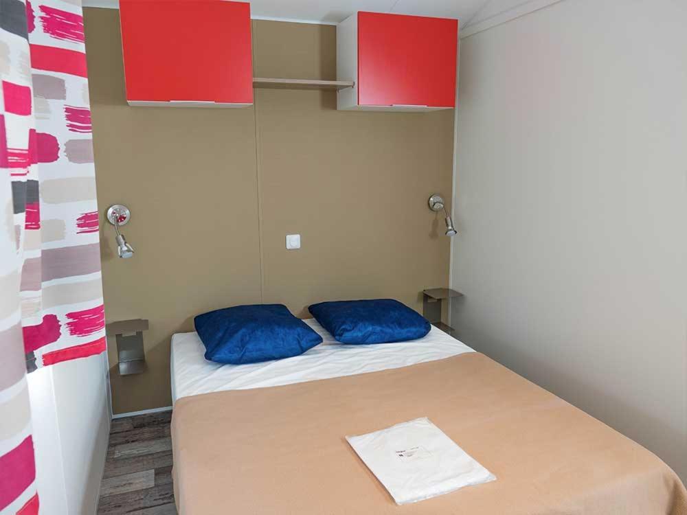 Camping Les Perouses Saint-Clément-des-Baleines Habitación foto